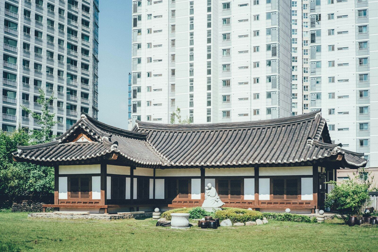 한옥 게스트하우스 (예시)